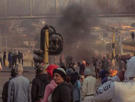 Mayor to meet Tembisa residents after violent protest