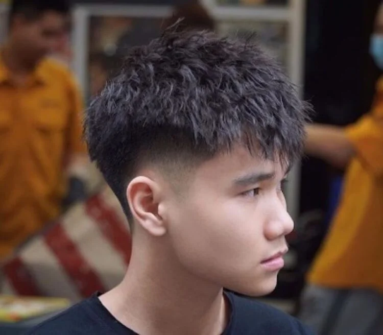 Ruffled nam Mohican