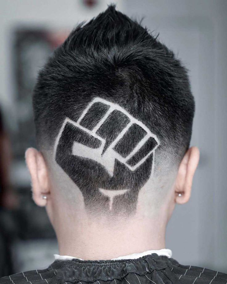 Kẻ tóc nam đẹp Mohican undercut