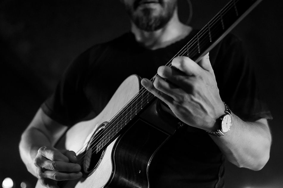 16_RodrigoYGabriela_BellyUp_1.JPG