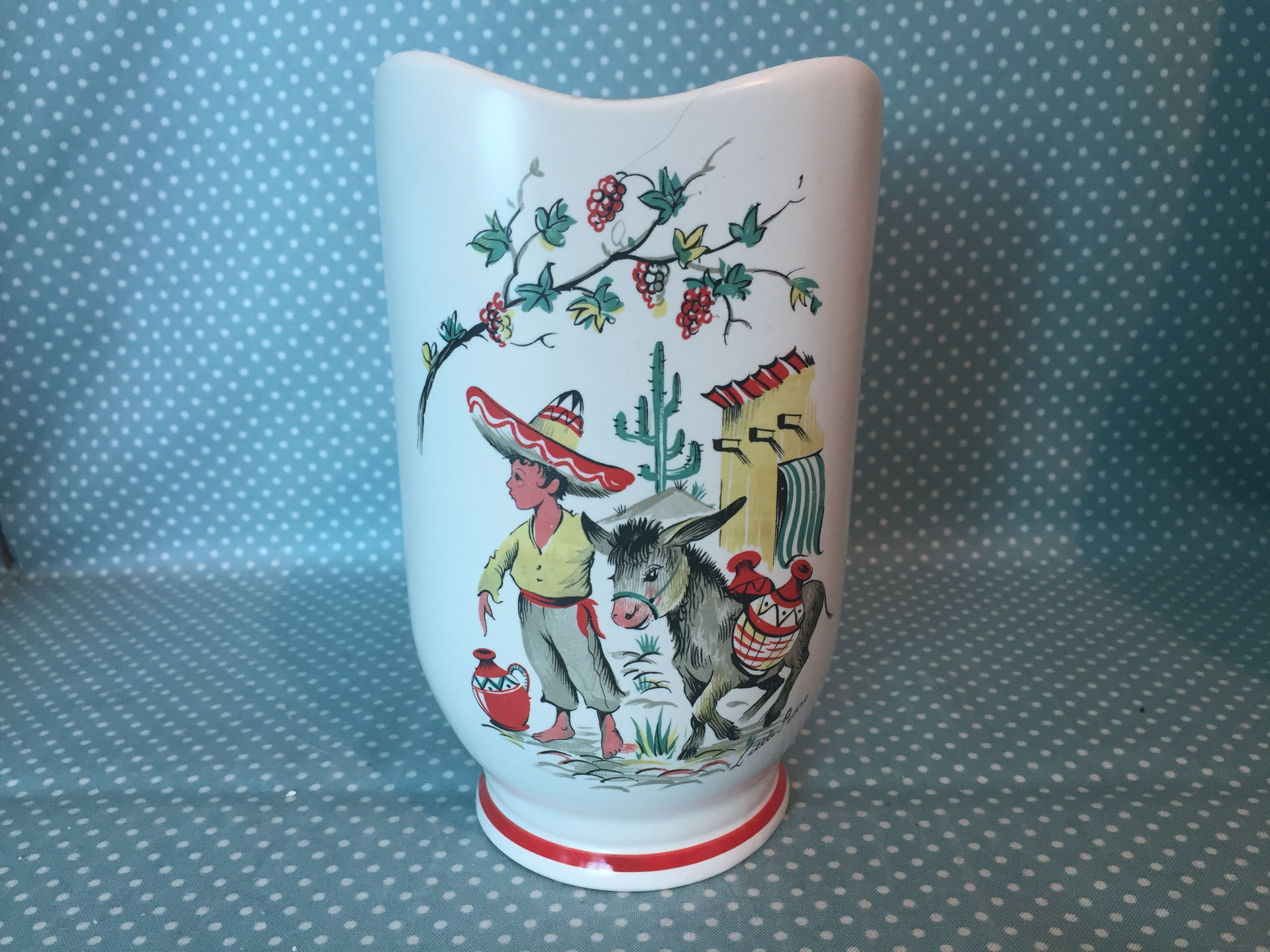 Royal Albert Old Country Roses music box.