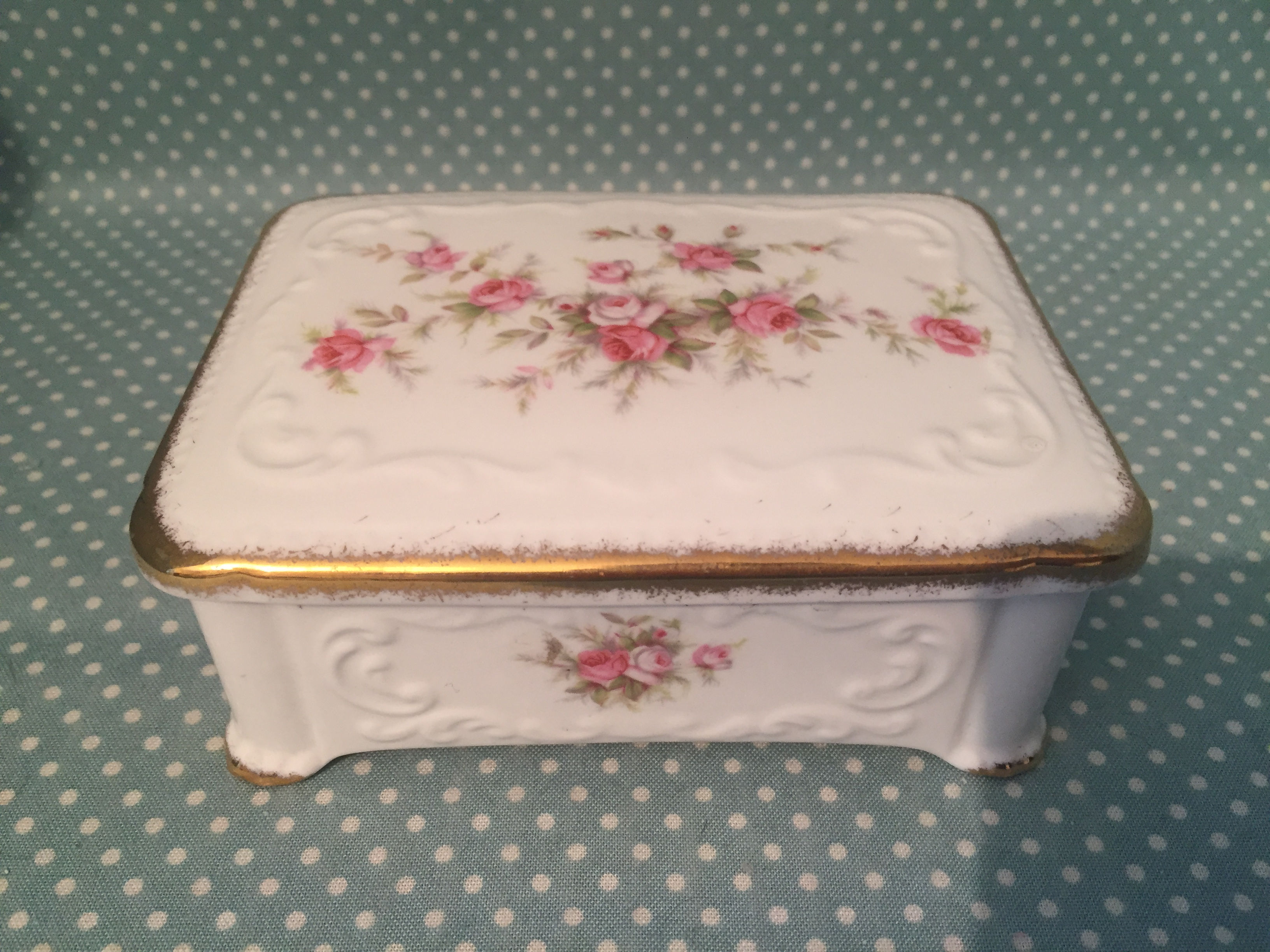Paragon China Victoriana Rose design trinket box.