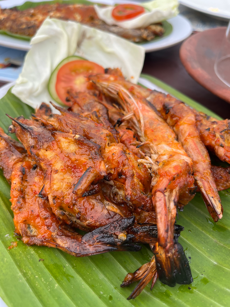 ジンバランの夕日に染まる、至福のシーフードBBQ。Intan Sari Cafeで出逢う「魔法のオレンジ」【バリ島 RYT200 ヨガリトリート】