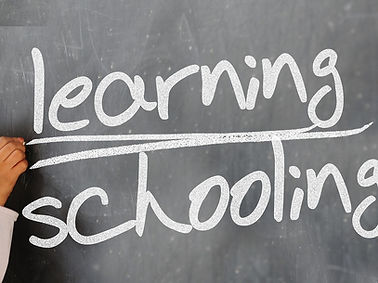 διεξάγονται οι εκπαιδευσεις.jpg