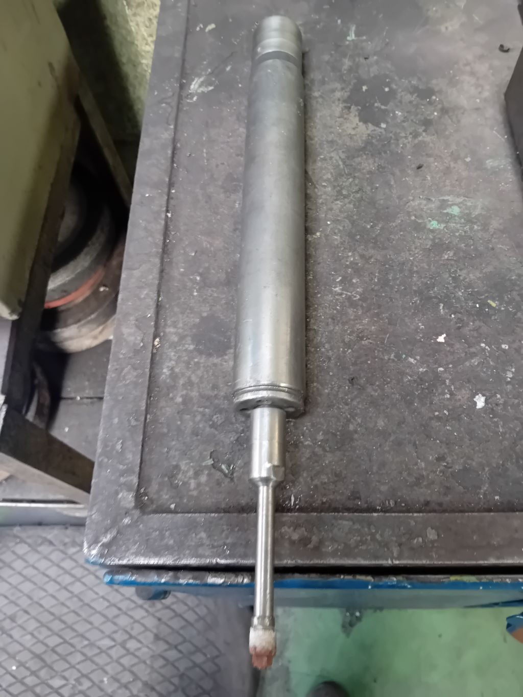 Wrzeciono szlifierskie typ SLA 40x250 produkcji DDR