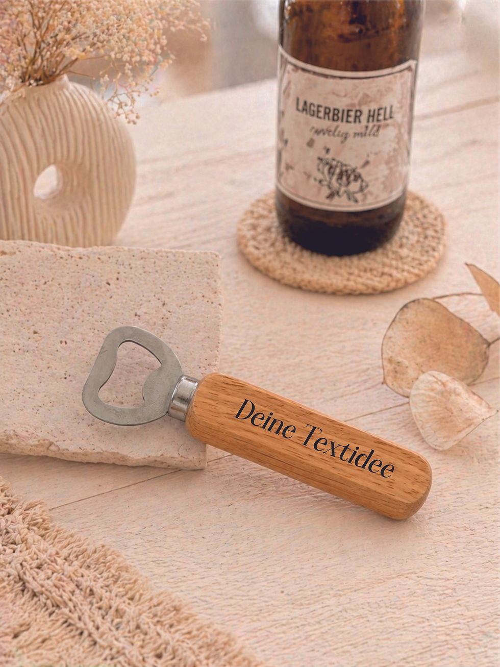 Männer-Geschenk – Personalisierter Flaschenöffner mit Holzgriff & Lasergravur Schriftart Normal