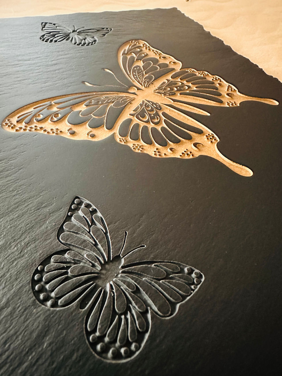 Miniaturbild: Kunstwerk thedeep „Butterfly Nr. 02/100“  handgefertigtes Unikat 30 x 20 cm Echtgold Zoom