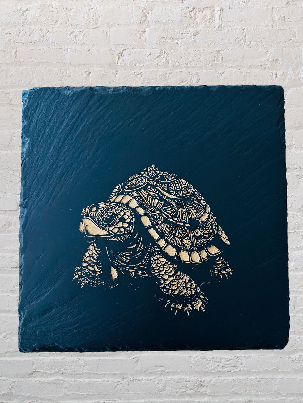 Kunstwerk thedeep „Save theo cean Nr. 01/100“  handgefertigtes Unikat 30 x 30cm an einer Wand