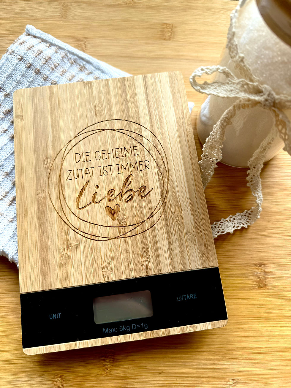 Küchenwage Digital "Bambolino" aus Bambus - Nachhaltig mit Lasergravur