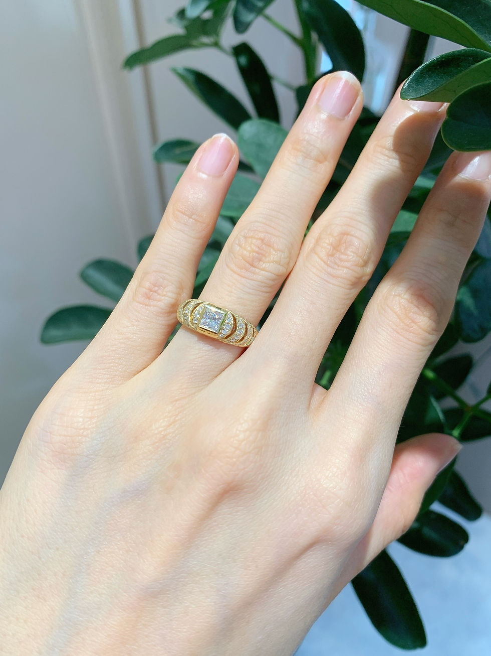 縮圖：Chloe Chow™ 18K金鑲鑽石戒指，0.723克拉 GIA