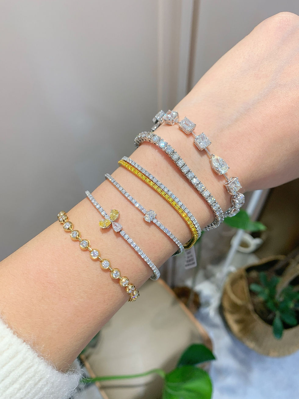 Thumbnail: Chloe Chow™ 18K gold and diamond bracelet, 2.694 carats