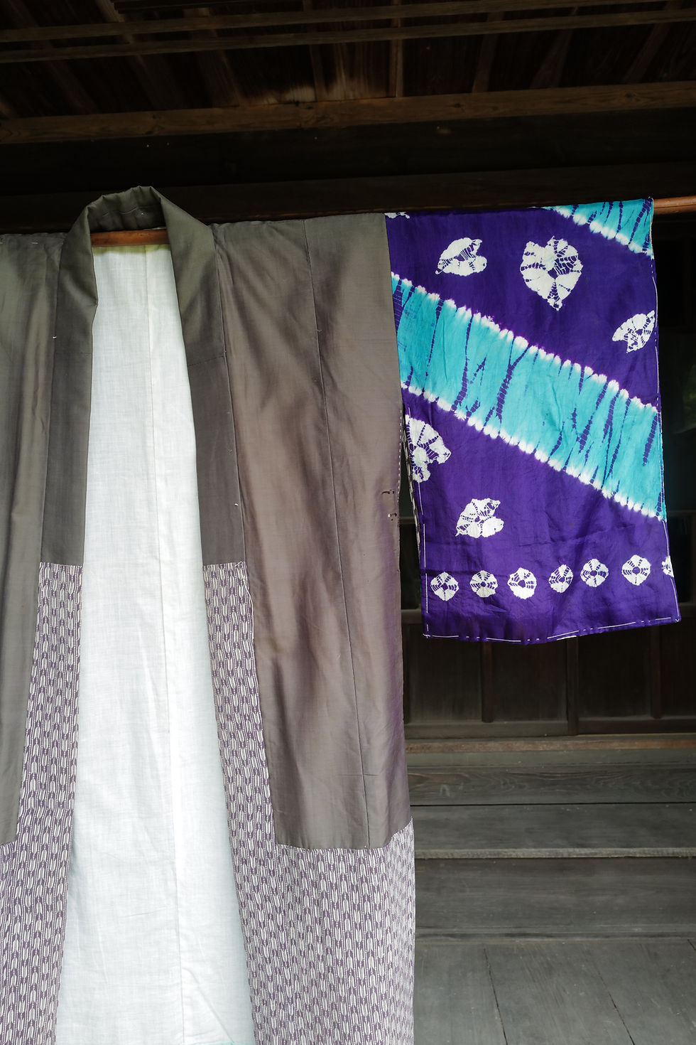 Thumbnail: Vintage Silk Juban with Bold Shibori Sleeves