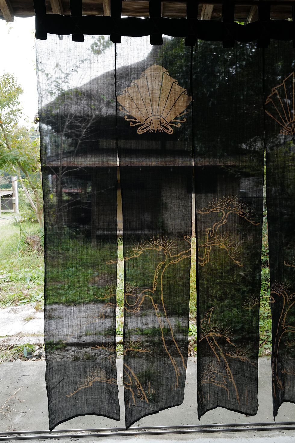 Thumbnail: Japanese vintage indigo-dyed ramie Noren shop curtains