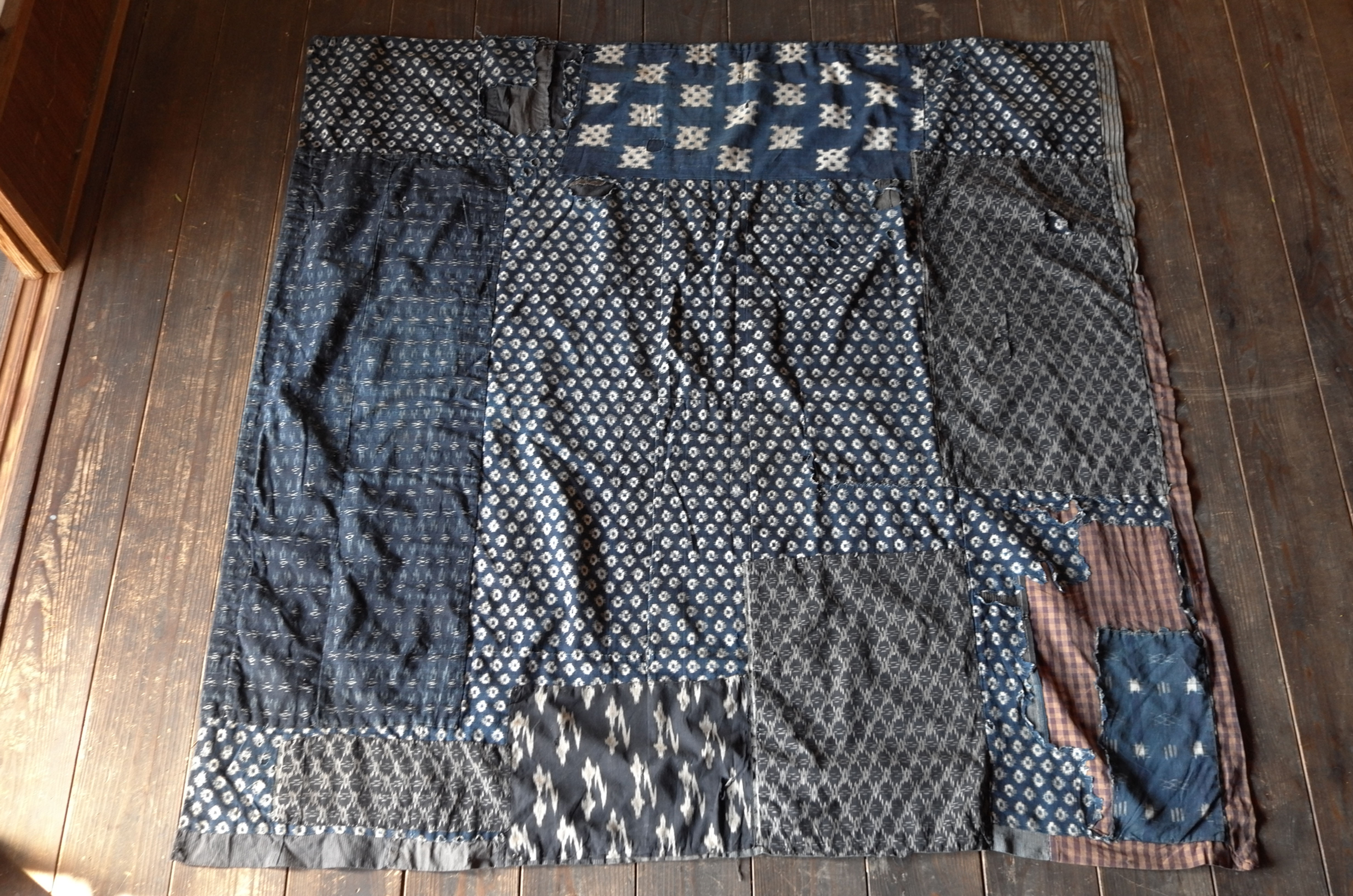 Vintage Japanese sashiko stitched cotton Boro rug