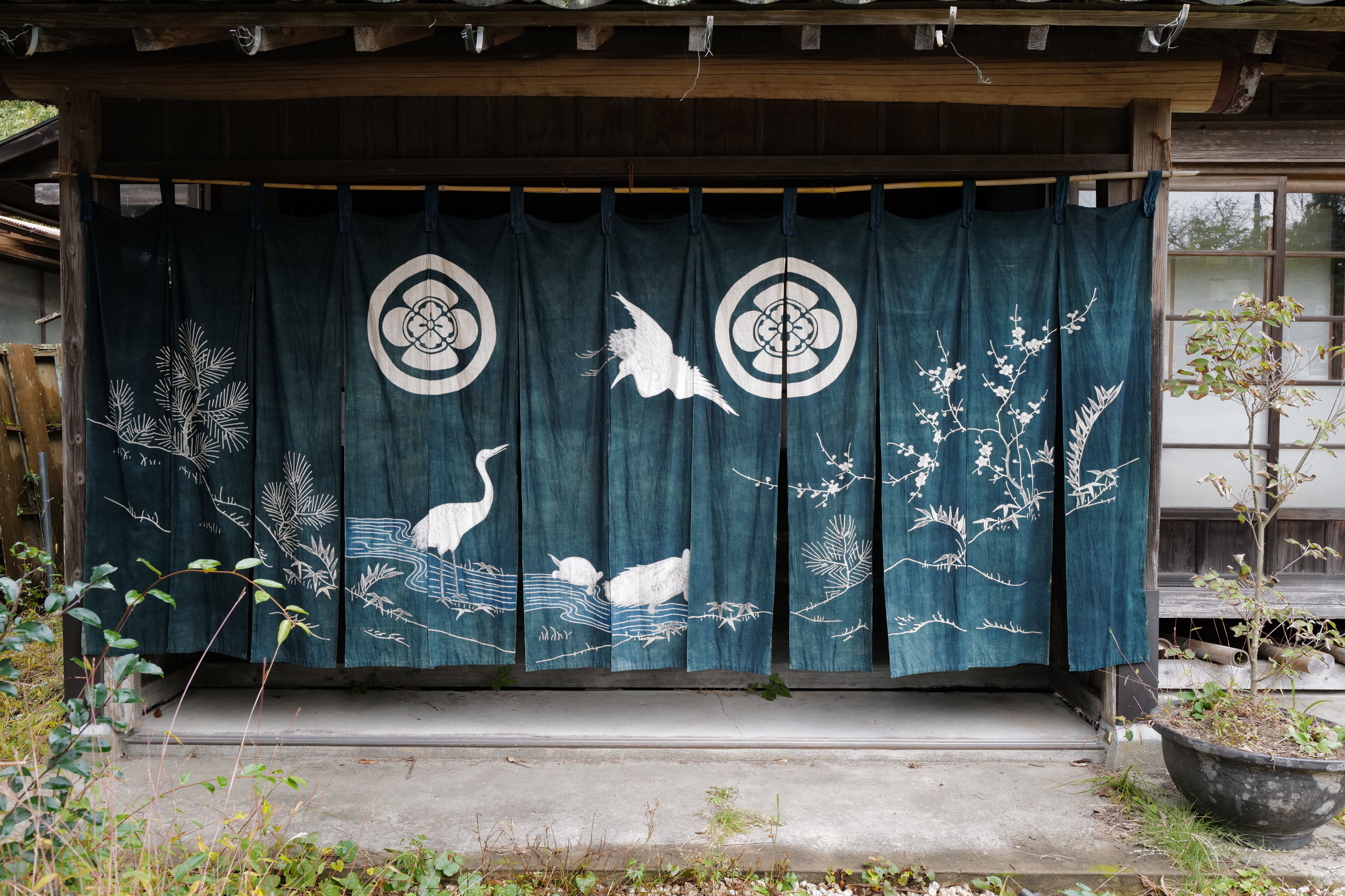 Japanese vintage indigo-dyed cotton Noren shop curtains