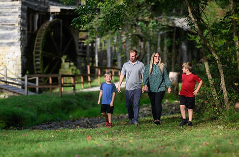 Family at Squire Boone 2.jpg