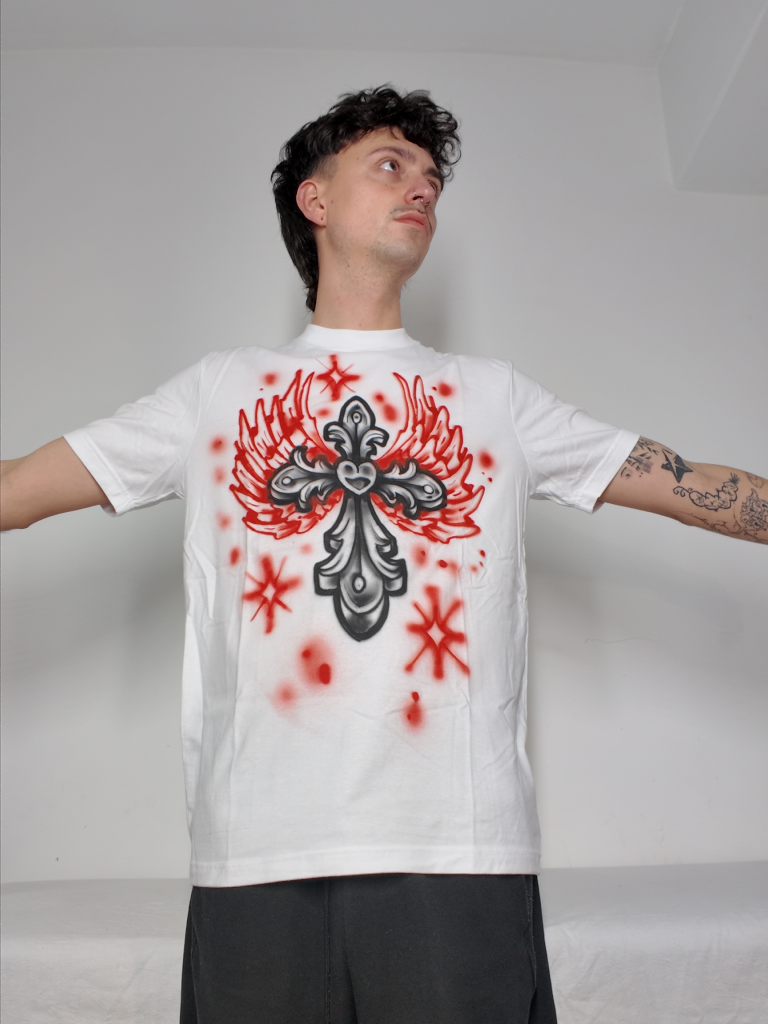 Miniatura: Camiseta cruz alas roja