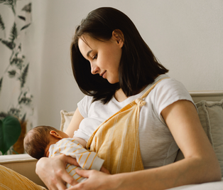 Breastfeeding support with a lactation consultant