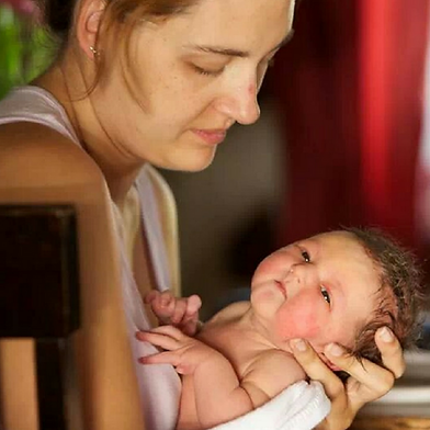 Justine - midwife, lactation consultant, spectra breast pumps