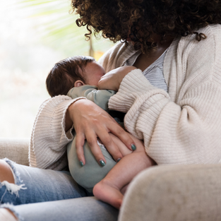 Lactation consultant for breastfeeding support with Medicare rebates