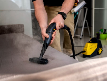 What to Expect from Expert Upholstery Cleaning Service In Kendallville, IN