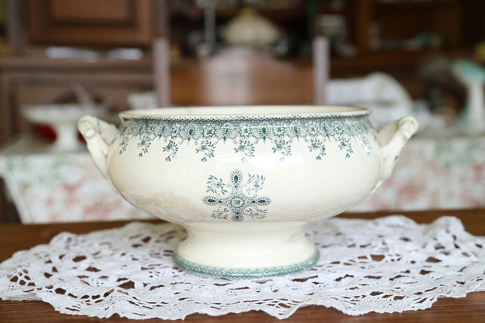 Soupière terre de fer HB & C Maurice