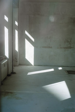 Dagmar Kolatschny/ Abandoned