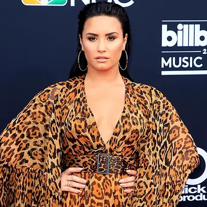 Everything-Demi-Lovato-Has-Said-About-Their-Non-Binary-Coming-Journey-003.webp