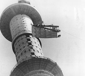 Bundesarchiv_Bild_183-G0404-0301-005,_Berlin,_Fernsehturm,_Bau.jpg