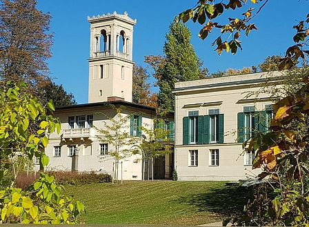 schloss-glienicke-aussenansich (1).jpg