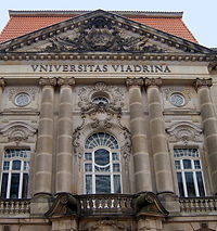 2004-viadrina--main-building-Sicherlich (1).jpg