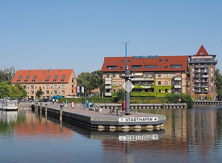 Stadthafen_Neustrelitz_(4).jpg