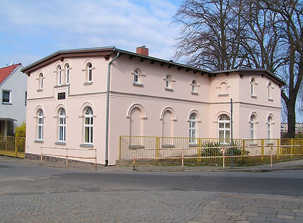 Neustrelitz_Luisenstiftung.jpg