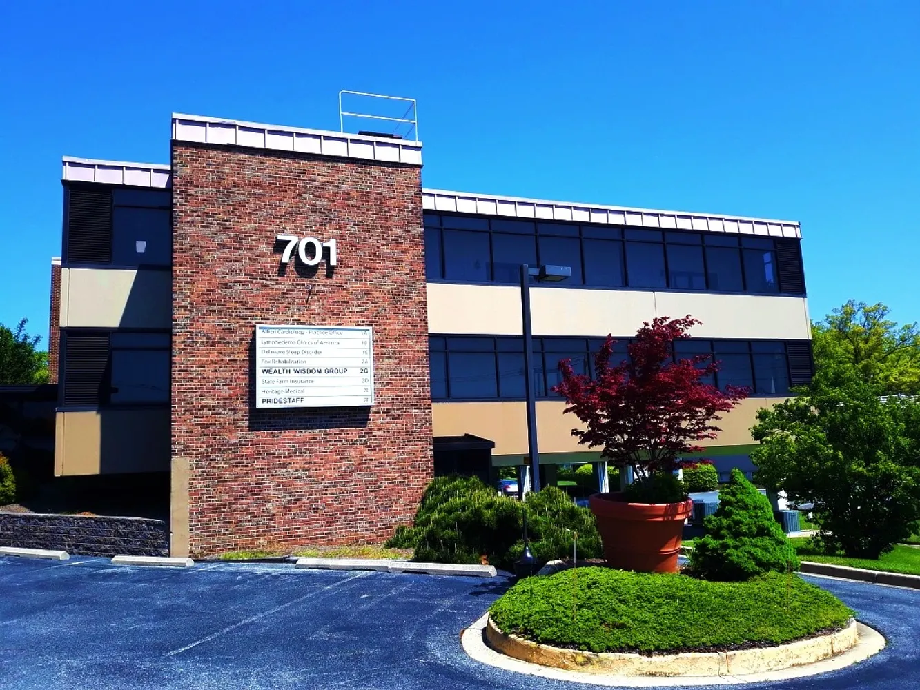 701 Foulk 2.webp
