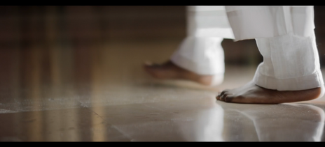 Jaffrin FAITH 12 barefoot on marble.png