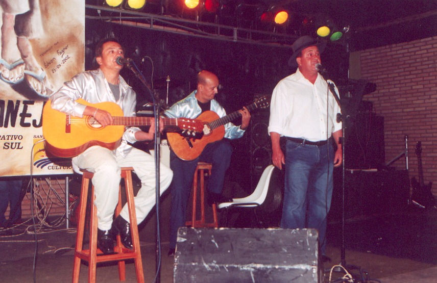 Festival de Violeiros (João Borges a esquerda, Professor Messias ao centro e Nino a direita)