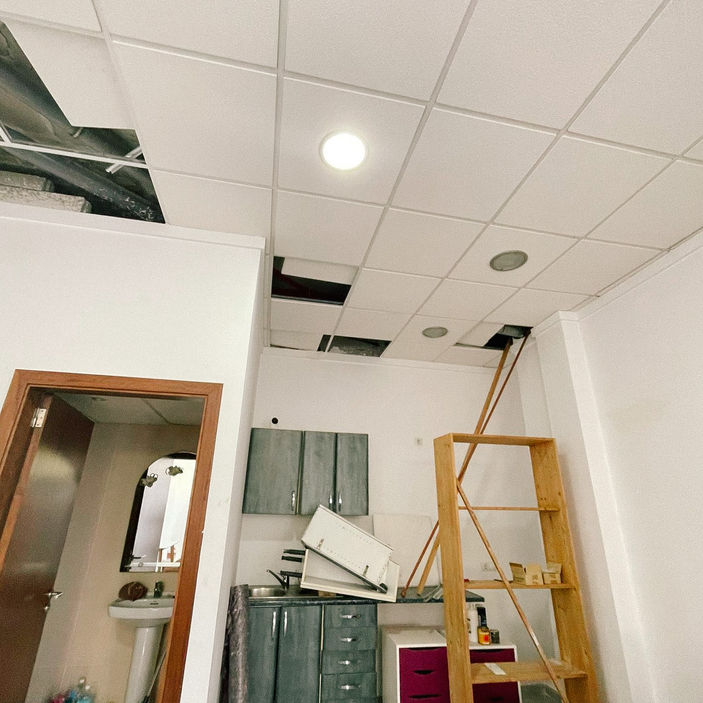 L'oficina abans de ser intervenida per Habitacle.