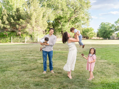 The Secret to Happy Kids in Family Photos 👧🏼✨