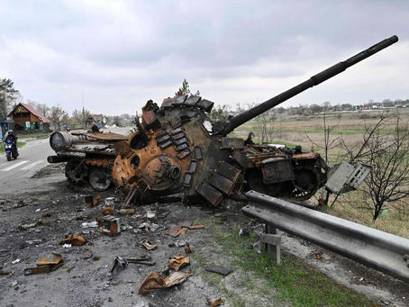 Ukrainian army has destroyed more than 1,000 Russian tanks, Zelensky says
