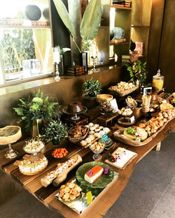 BRUNCH