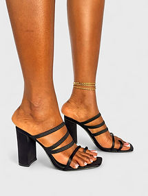 ENO Block Heel (in Black)