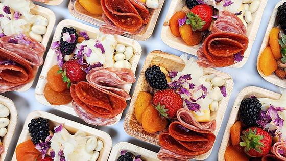 LUXE PETITE NIBBLERS