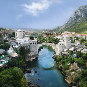 Mostar_Old_Town_Panorama_2007.jpg