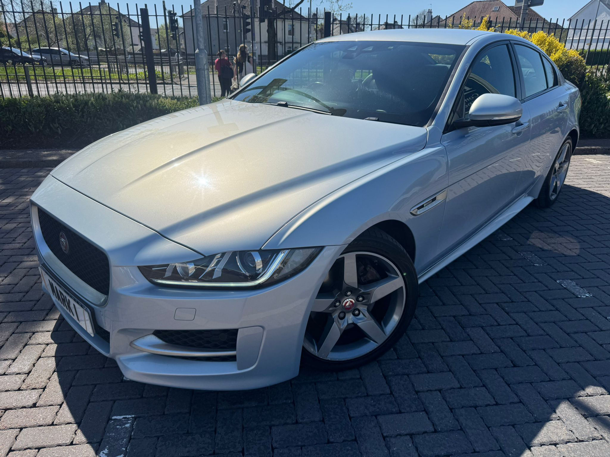 2015 JAGUAR XE R-SPORT D ** AUTOMATIC ** 2.0D, 84500 MILES, FULL YEARS MOT & SER
