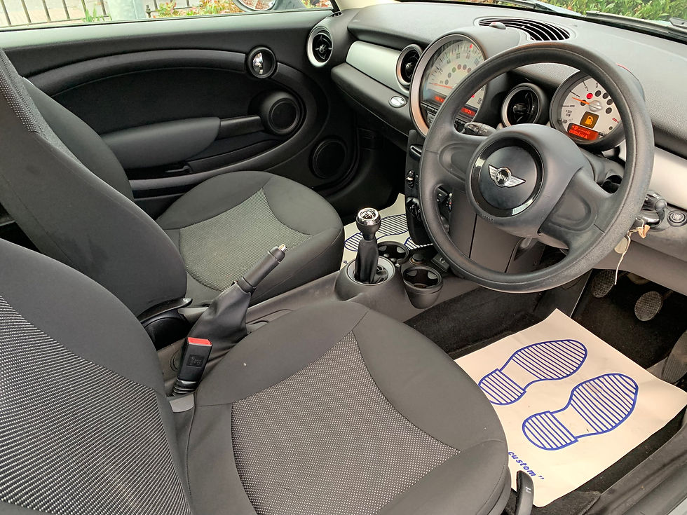 Thumbnail: 2013 MINI FIRST 1.6 3DR, ONLY 69800 MILES ** SOLD **