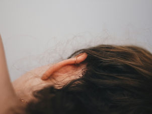 Querida, olvidé agacharme