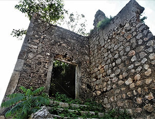 Kaua church ruins3.jpg