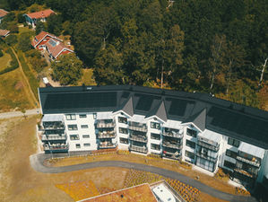 DT energi har levererat solceller till det nya bostadskvarteret Lyckosvingen i Ljungskile.