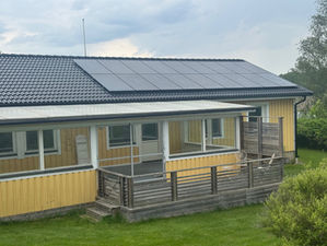 Installation av solceller och batterilager i Lysekil – bild 1 av 3