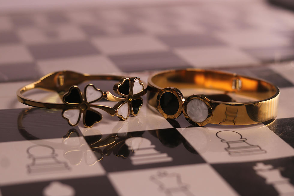 Thumbnail: Gold plated magnetic bracelet 
